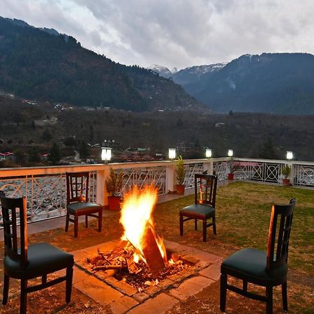 Mastiff Grand Manali Resort Zewnętrze zdjęcie