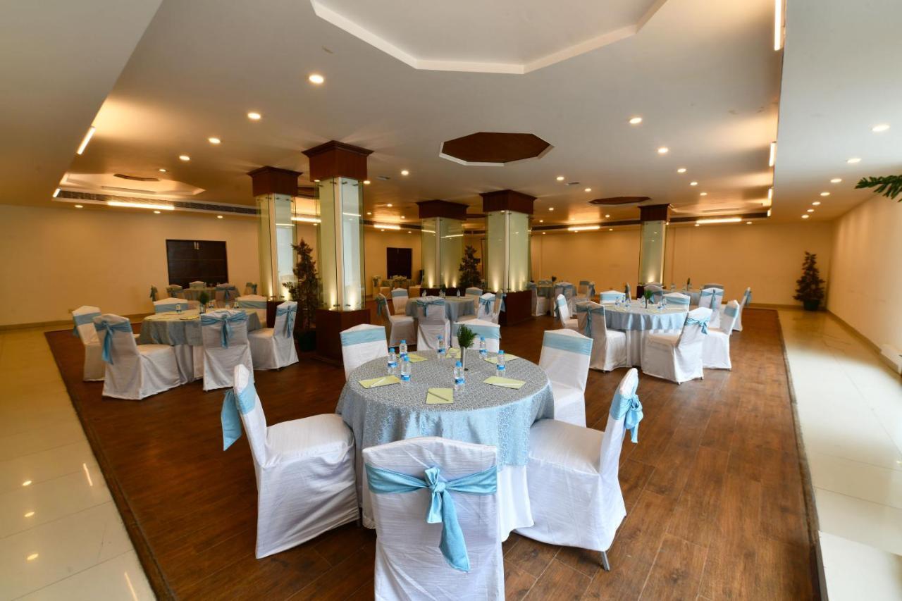 Mastiff Grand Manali Resort Zewnętrze zdjęcie