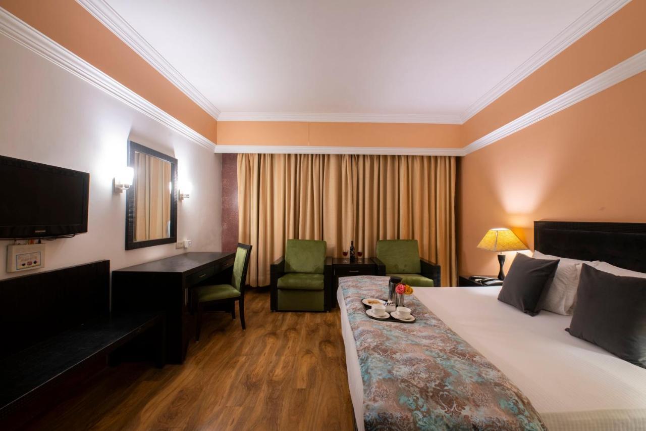 Mastiff Grand Manali Resort Zewnętrze zdjęcie