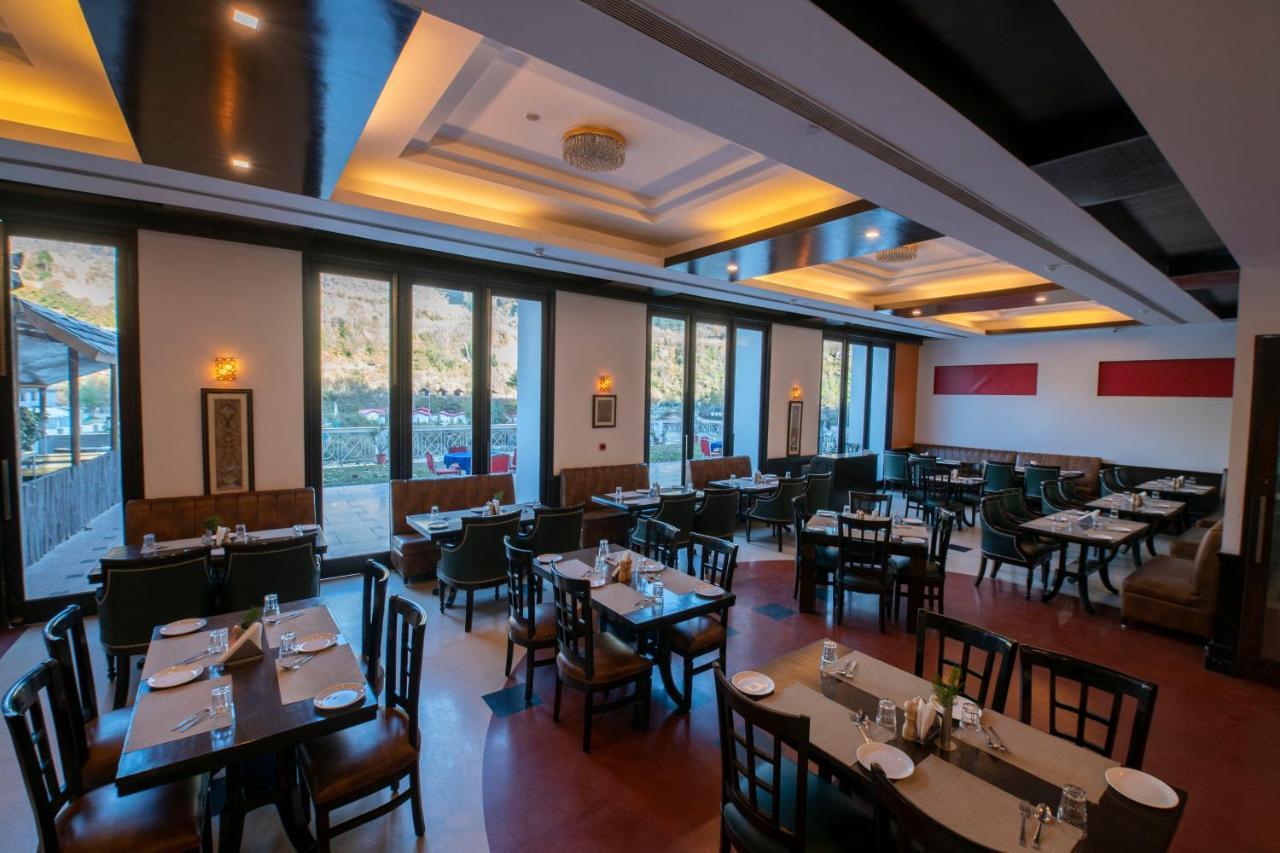 Mastiff Grand Manali Resort Zewnętrze zdjęcie